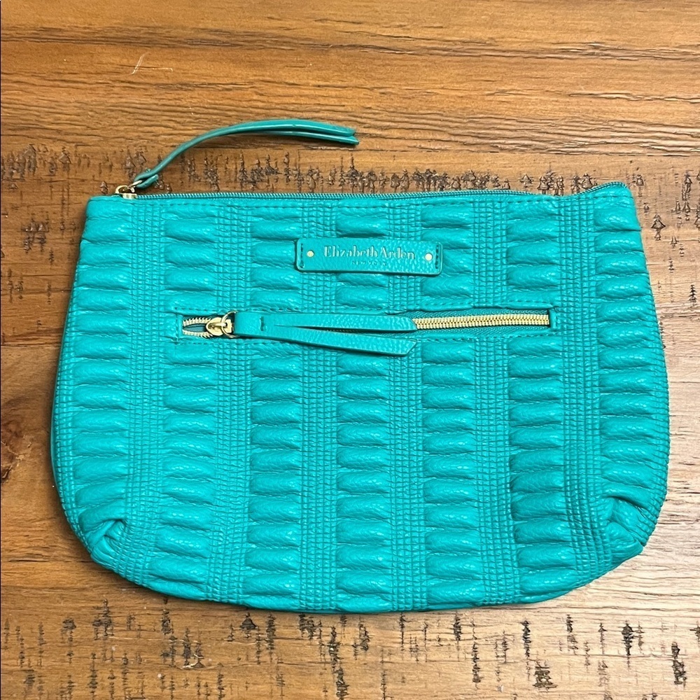Elizabeth Arden Turquoise Quilted Makeup Bag